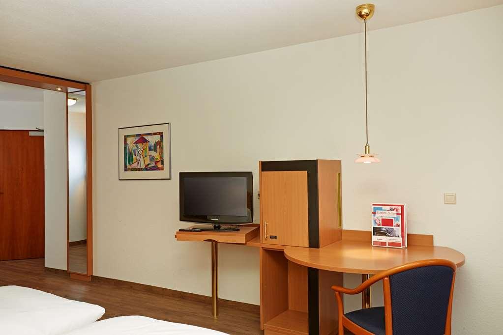 H+ Hotel Wiesbaden Niedernhausen Chambre photo